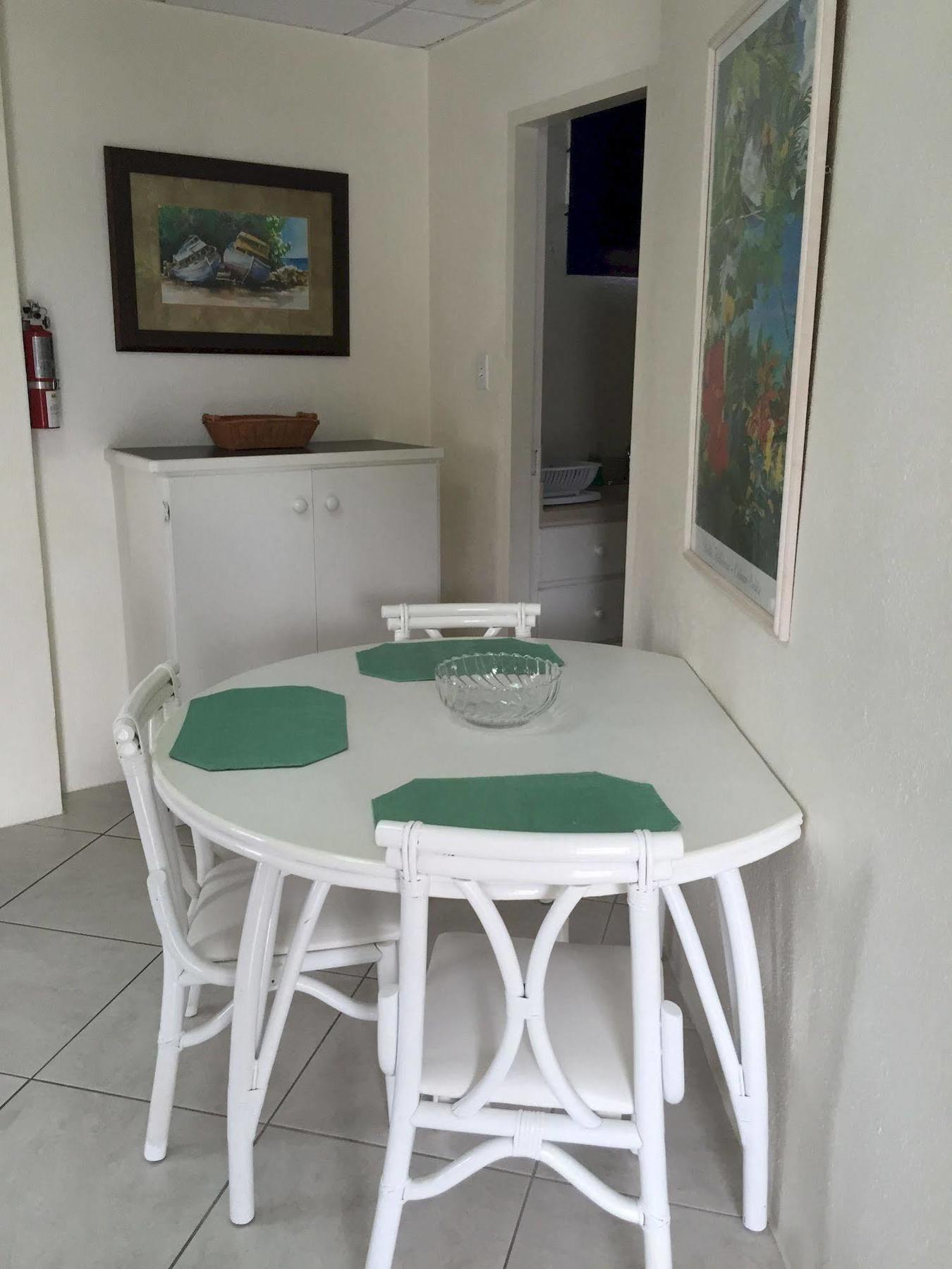 Southern Surf Beach Apartments Rockley Екстериор снимка
