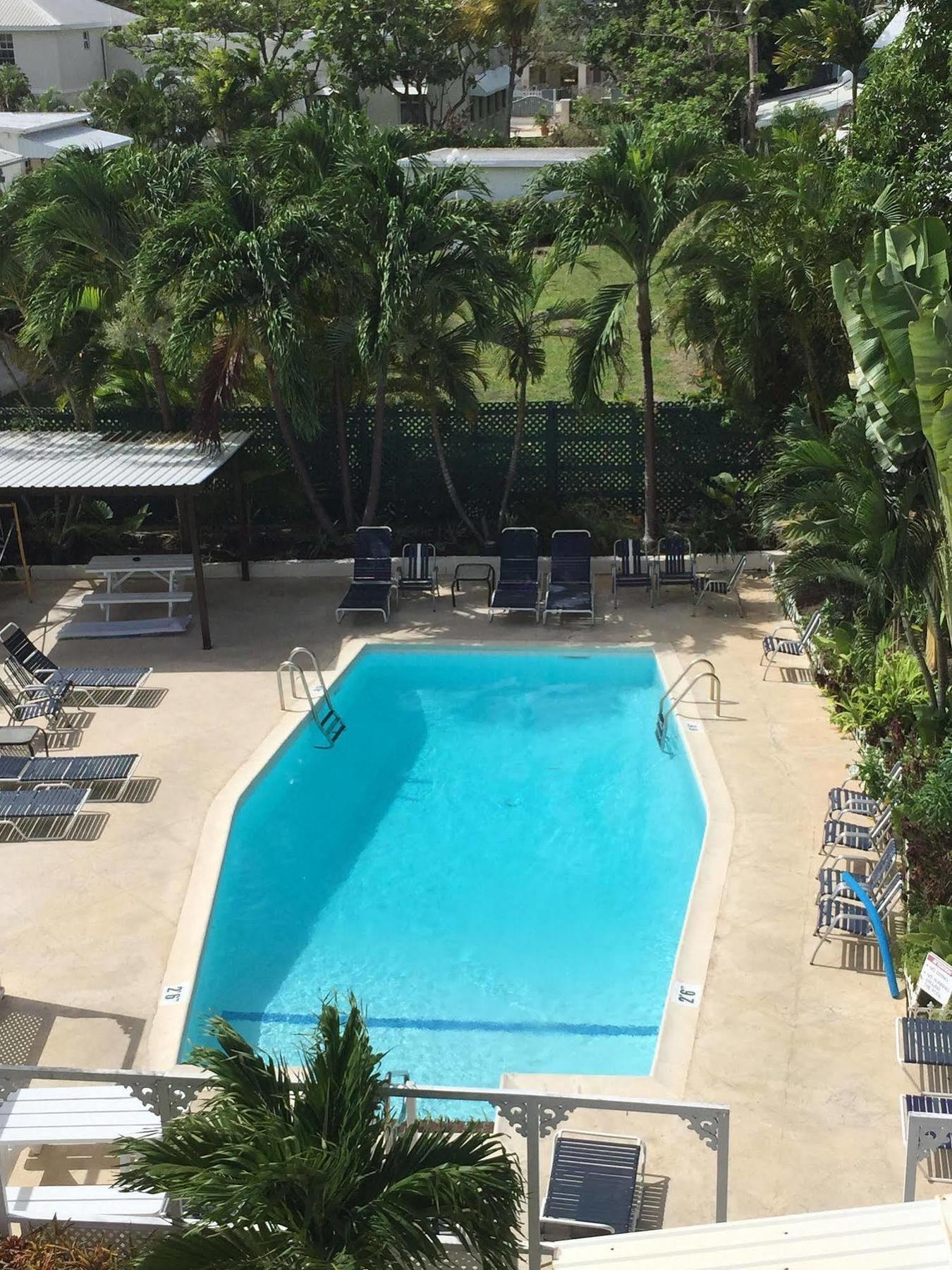 Southern Surf Beach Apartments Rockley Екстериор снимка